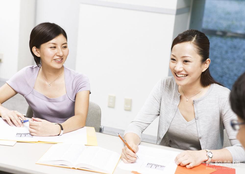 如何預(yù)算辦公室裝修成本？